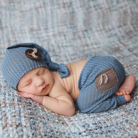 Uma's Newborn Photoshoot Pants & Long-Tail Hat Set