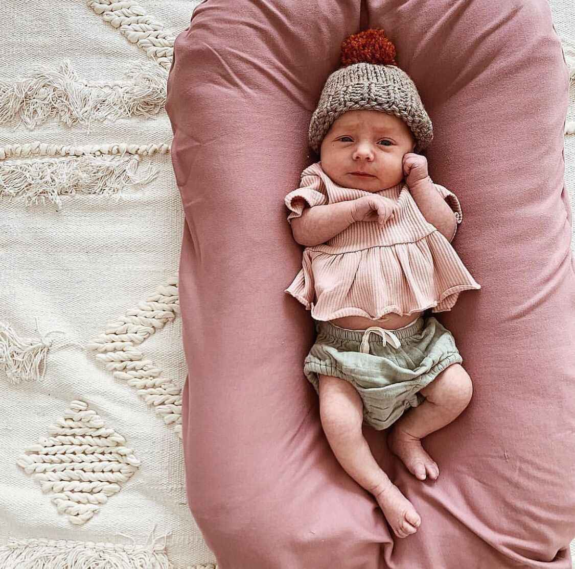 Viola's Travel Bassinet — Image 1 | TG Clothing Co. LLC